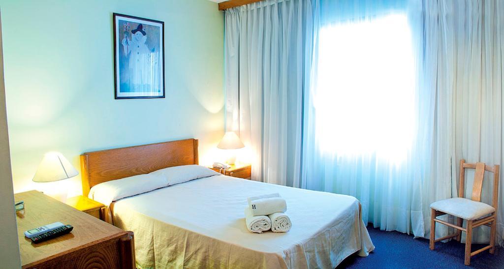 Hotel Balfer Montevideo Oda fotoğraf
